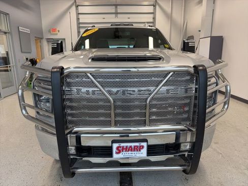 Used 2022 Chevrolet Silverado 2500 LTZ w/ Gooseneck/5TH Wheel Package AWD/4WD image 4