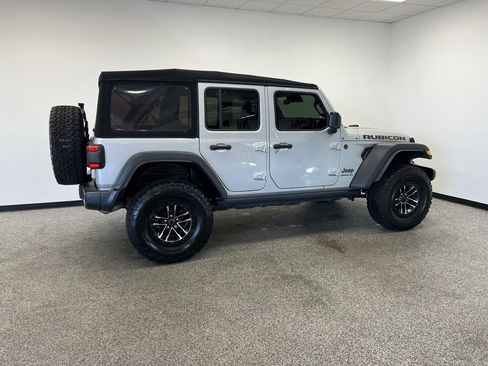Used 2024 Jeep Wrangler Unlimited Rubicon w/ XTREMEE 35" Tire Package image 21