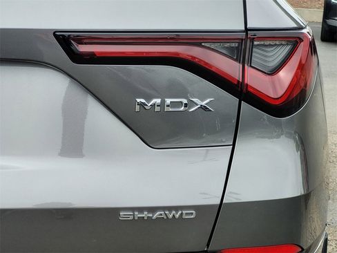 Used 2023 Acura MDX A-Spec image 10