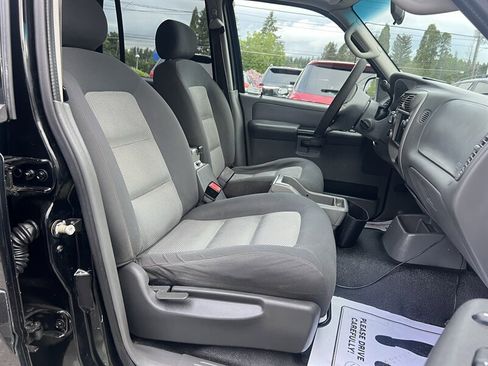 Used 2005 Ford Explorer Sport Trac 4x4 image 13