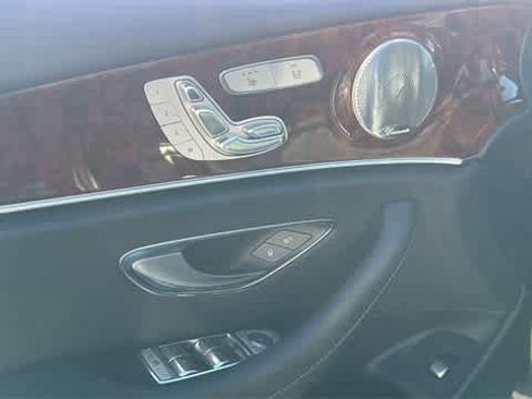 Used 2017 Mercedes-Benz E 300 4MATIC image 15