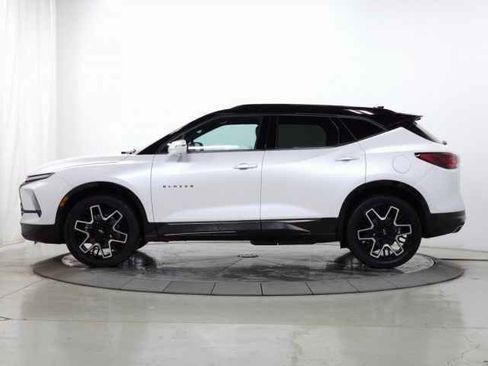 Used 2023 Chevrolet Blazer RS w/ Driver Confidence II Package image 4