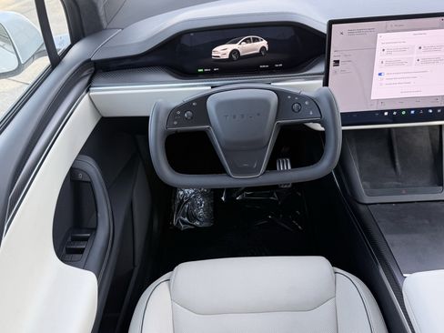 Used 2023 Tesla Model X Plaid image 61