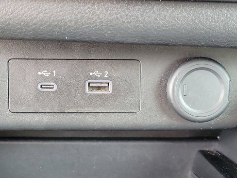 Used 2023 Nissan Rogue SV FWD image 27