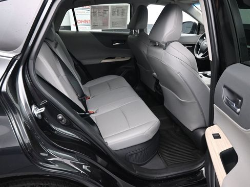 Used 2023 Toyota Venza Limited AWD/4WD image 13
