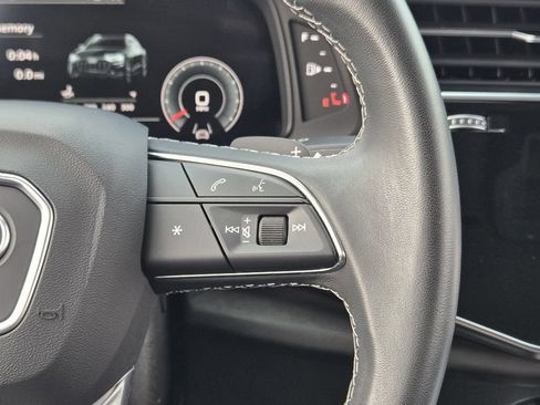 Certified 2023 Audi Q8 Premium Plus w/ Premium Plus Package AWD/4WD image 37