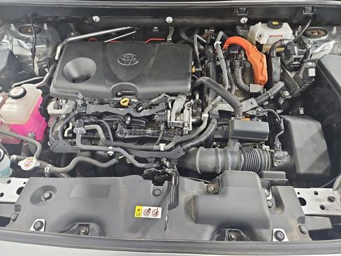 Used 2020 Toyota RAV4 Limited image 23