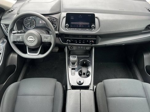 Used 2024 Nissan Rogue S AWD/4WD image 13