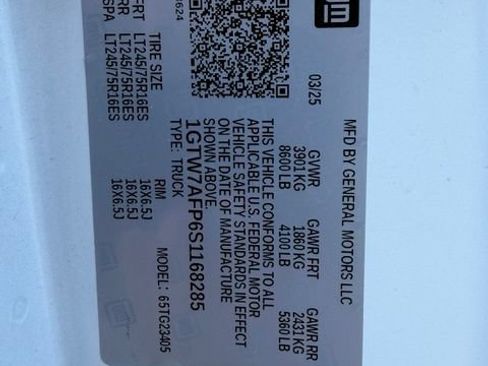 Used 2025 GMC Savana 2500 w/ Driver Convenience Package RWD image 9