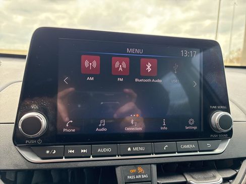 Used 2023 Nissan Altima 2.5 SV image 21