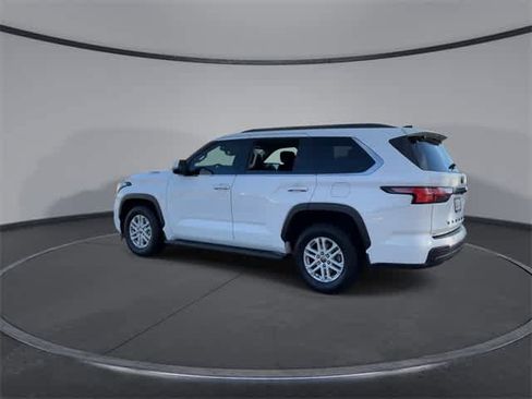 Used 2023 Toyota Sequoia SR5 w/ SR5 Premium Package image 6