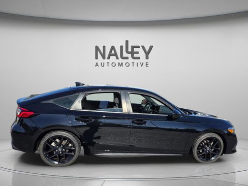 Used 2023 Honda Civic Sport image 6