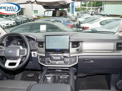 Used 2024 Ford Expedition Max XLT RWD image 23
