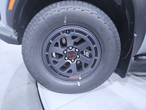 New 2026 Nissan Frontier PRO-4X w/ Pro-4x Convenience Package image 26
