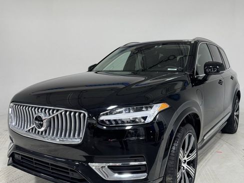 Used 2022 Volvo XC90 T8 Inscription Expression w/ Advanced Package image 4