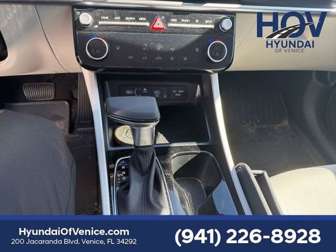 Certified 2025 Hyundai Tucson SEL image 12