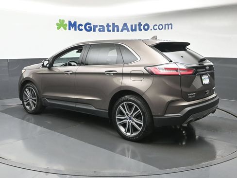 Used 2019 Ford Edge Titanium w/ Equipment Group 301A AWD/4WD image 26