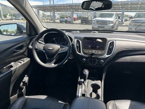 Used 2020 Chevrolet Equinox Premier AWD/4WD image 16