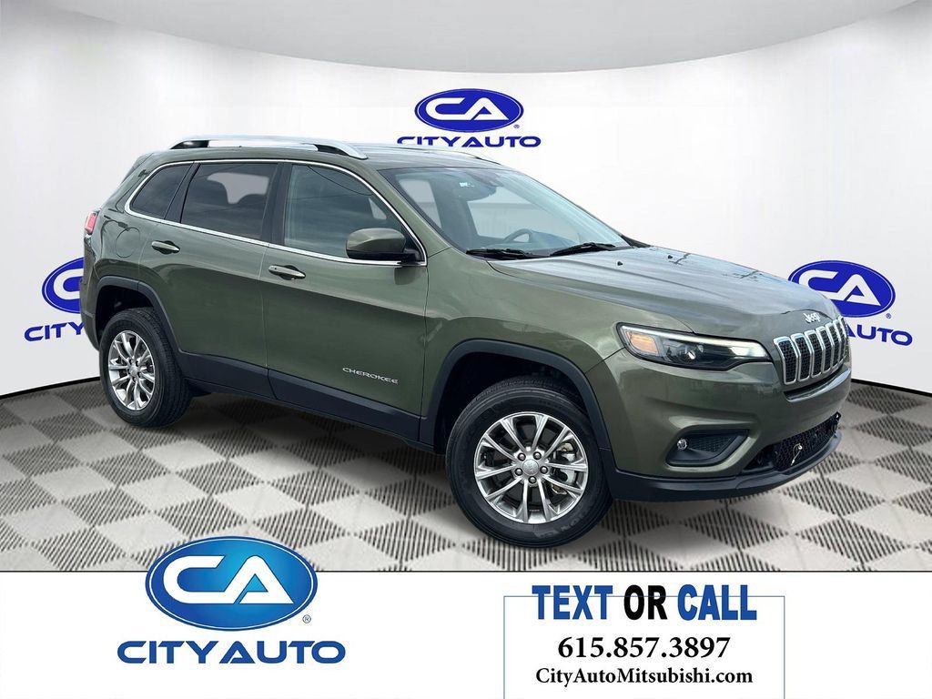 Used 2021 Jeep Cherokee Latitude Lux w/ Comfort/Convenience Group AWD/4WD image 1
