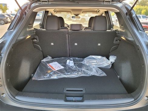 New 2026 Nissan Kicks SV image 12