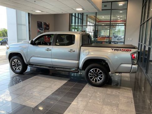 Certified 2023 Toyota Tacoma TRD Sport w/ TRD Premium Sport Package AWD/4WD image 4