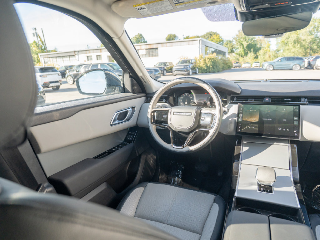 Used 2024 Land Rover Range Rover Velar S AWD/4WD image 20