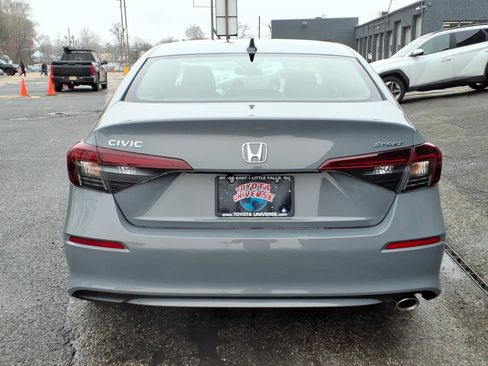 Used 2025 Honda Civic Sport image 5