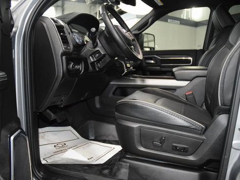 Used 2024 RAM 3500 Laramie w/ Night Edition image 37