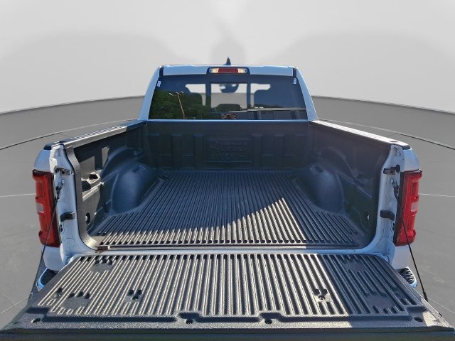 Used 2025 RAM 1500 Big Horn AWD/4WD image 32