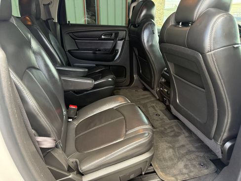 Used 2014 Chevrolet Traverse LT FWD image 14