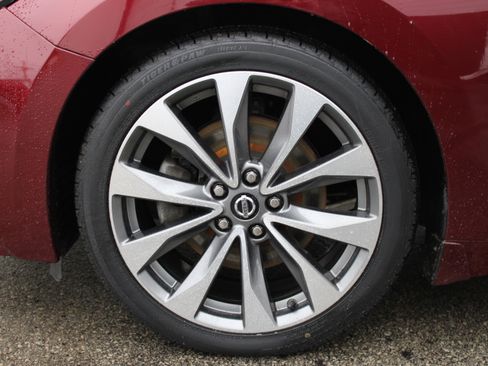 Certified 2020 Nissan Maxima Platinum w/ Sport Mat Group image 34