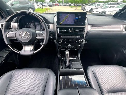 Used 2023 Lexus GX 460 Luxury w/ Accessory Package AWD/4WD image 13
