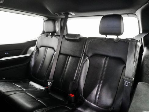 Used 2023 Jeep Wagoneer Series III w/ Preferred Equipment Group image 19