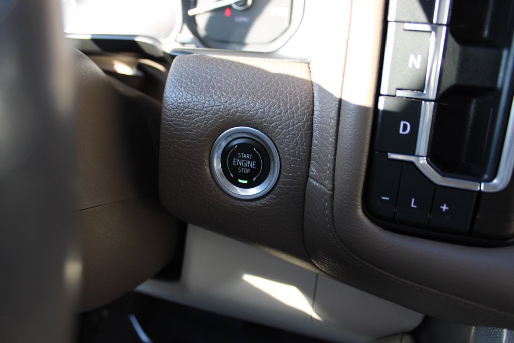 Used 2021 GMC Yukon XL Denali w/ Denali Premium Package AWD/4WD image 23
