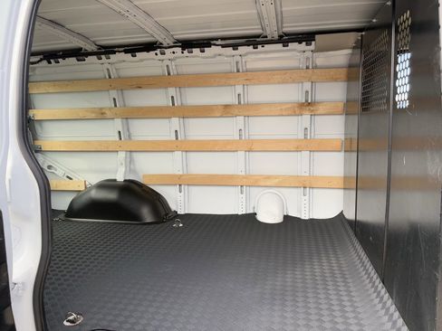 Used 2024 Chevrolet Express 2500 Work Van w/ Driver Convenience Package image 24