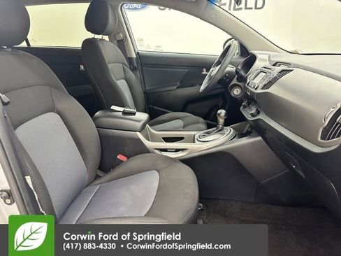 Used 2014 Kia Sportage LX image 9