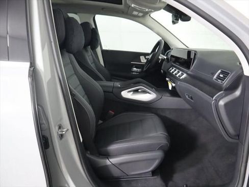 New 2026 Mercedes-Benz GLS 450 4MATIC image 22