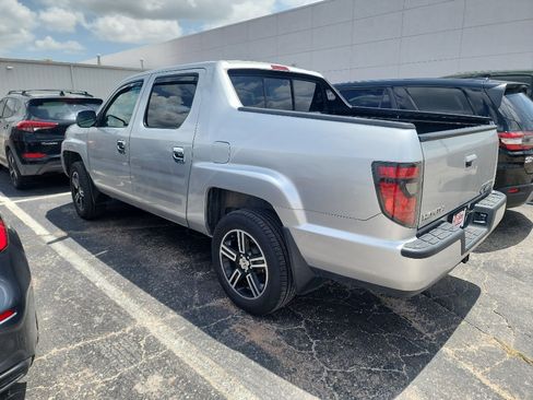 Used 2014 Honda Ridgeline Sport image 3