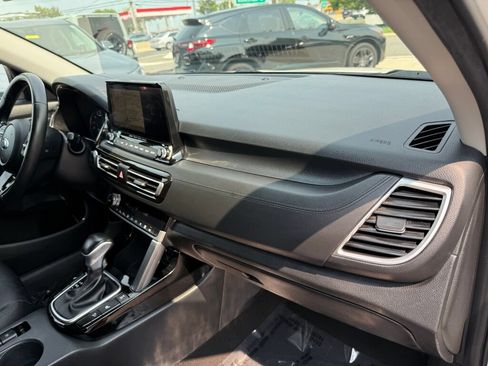 Used 2021 Kia Seltos SX AWD/4WD image 29