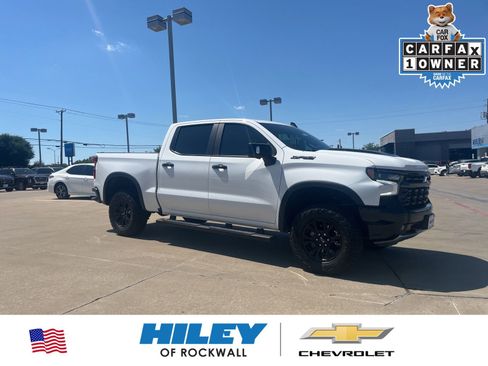Used 2024 Chevrolet Silverado 1500 ZR2 w/ Technology Package AWD/4WD image 1