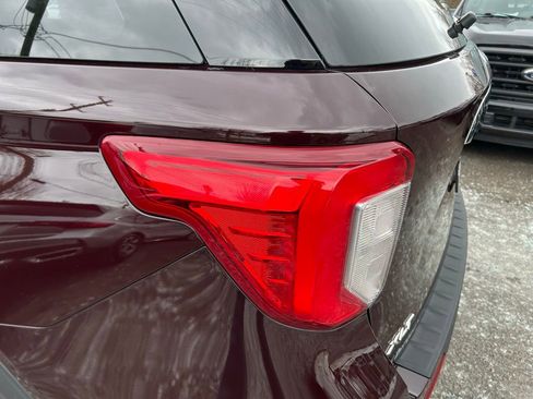 Certified 2022 Ford Explorer XLT w/ Equipment Group 202A image 36