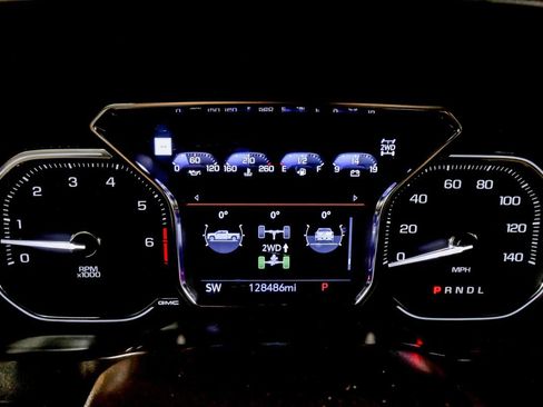 Used 2021 GMC Sierra 2500 Denali w/ Denali Ultimate Package AWD/4WD image 18