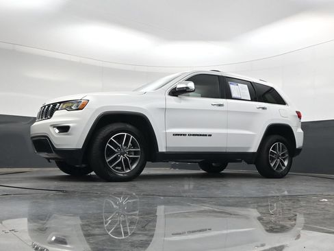 Used 2022 Jeep Grand Cherokee Limited AWD/4WD image 32