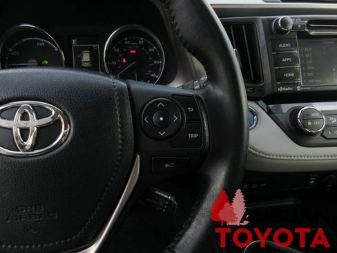 Certified 2017 Toyota RAV4 XLE image 16