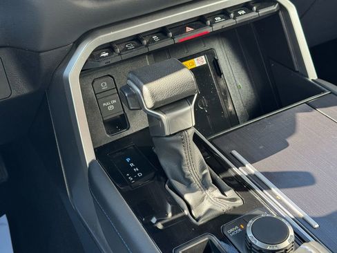 Used 2023 Toyota Tundra Platinum w/ Advanced Package image 42