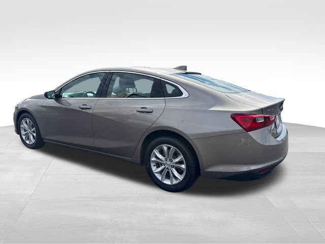 Used 2025 Chevrolet Malibu LT FWD image 3