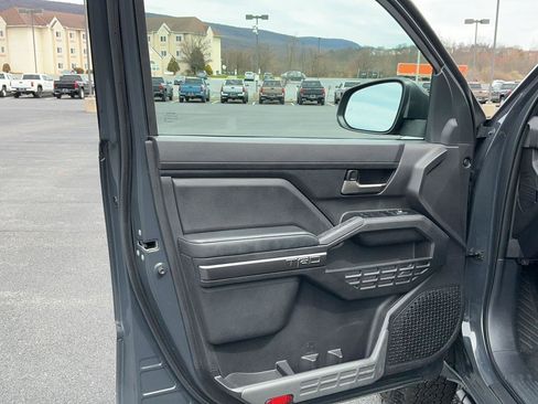Used 2024 Toyota Tacoma TRD Off-Road image 14