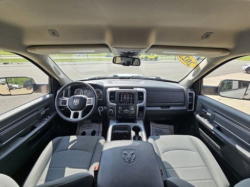 Used 2022 RAM 1500 Classic SLT w/ Electronics Group image 29