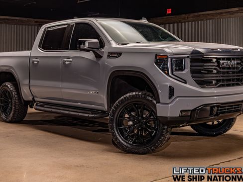 Used 2024 GMC Sierra 1500 AT4 w/ Technology Package image 1