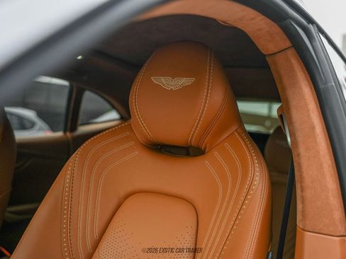 Used 2021 Aston Martin DBX image 28